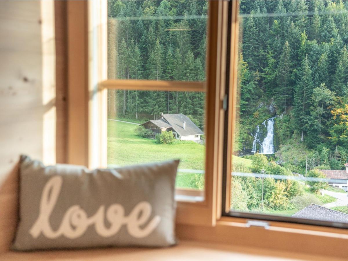 Hotel Wasserfall Jaun ภายนอก รูปภาพ